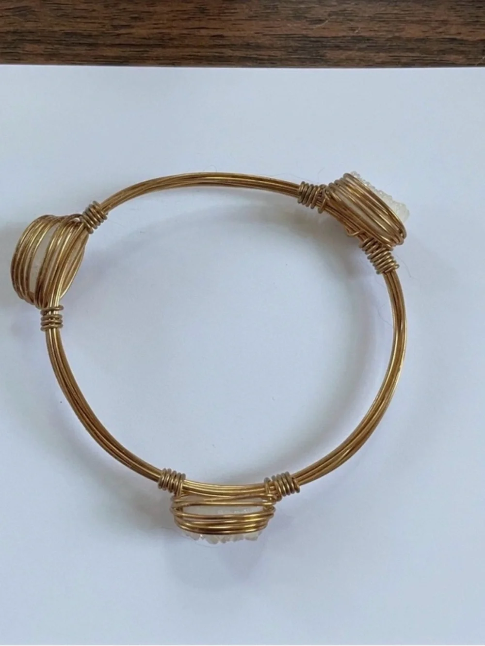 N/A elegant gold